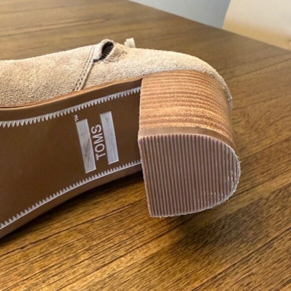 TOMS  "Lunata" Suede Taupe Distressed Booties - Picture 14 of 14